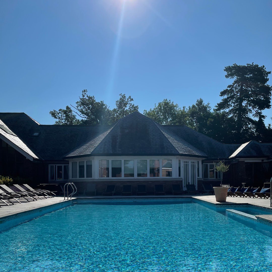 Who’s longing for a dip in the water in this beautiful weather? With Leicestershire enjoying some glorious sunshine we’ve taken a look at some of the best local spa destinations, each with outdoor pool facilities. ➡️ coolasleicester.co.uk/spas-with-outd… #leicester