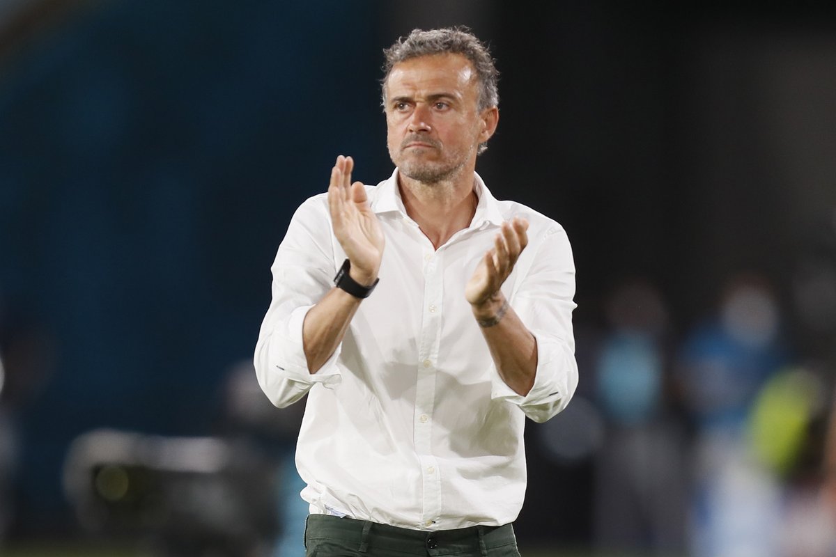 Paris Saint-Germain, Christophe Galtier'den boşalacak teknik direktörlük görevine Luis Enrique'yi getiriyor. [Le Parisien]