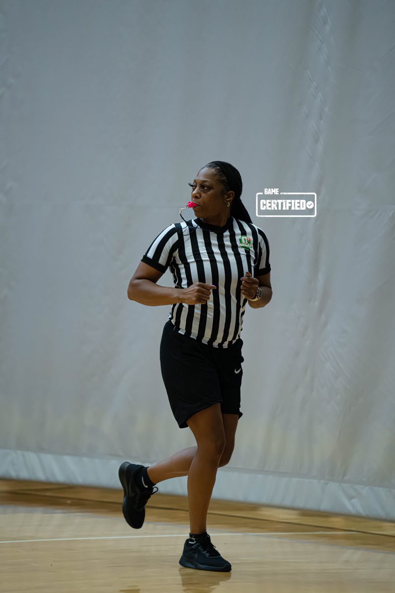 Chanel_bagg's tweet photo. I am a referee. To save some time, let’s assume I’m always right!🙃#AfricentricSummerSeries #GameCertified☑️ 📸 https://t.co/HTnXppRFEA