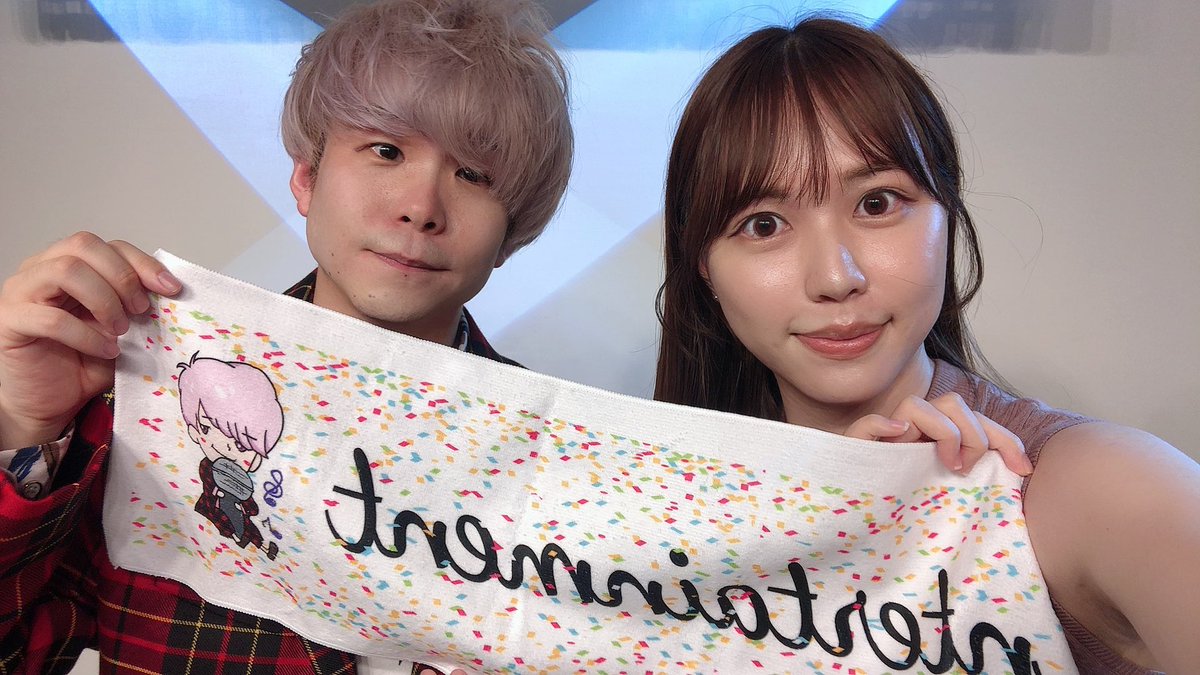 Hmysr29's tweet photo. 本日2本目LIVEもありがとうございました!
1本目のLIVEは集合写真撮れんかったぴえん。
初めて2本LIVEに出させて頂いて充実しました🔔´-
楽しかった🍀*゜
でも色々思うこともあるわけで、、、
あとゆうぴー来てくれてありがとう!
#Hmsy https://t.co/3pKeG1HBfx