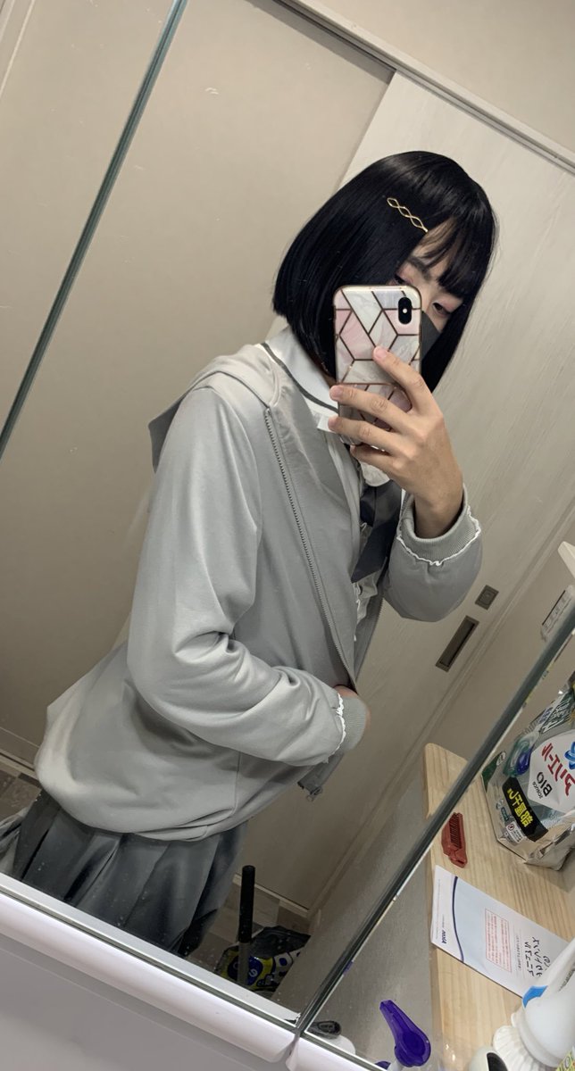 a_urep's tweet photo. #女装
一年、投稿して無かった
一年早すぎて怖い恐怖 https://t.co/1t9dA7t9Xk