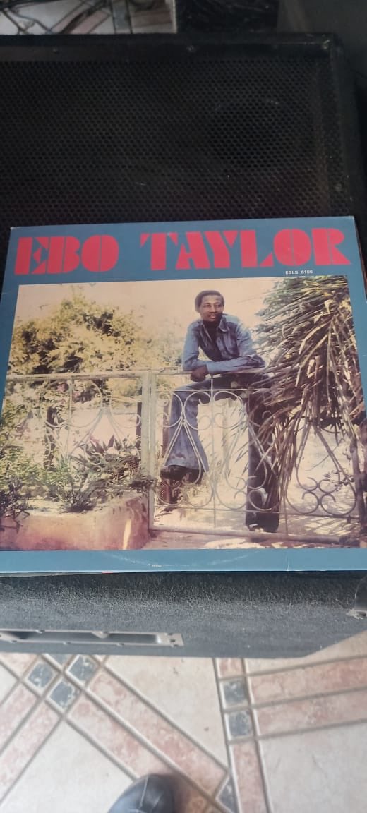 RadioNerd_'s tweet photo. Ebo Taylor and the Agyapa Show Band || Tamfo Nyi Ekyir

1977 https://t.co/GbSOlg3xCX