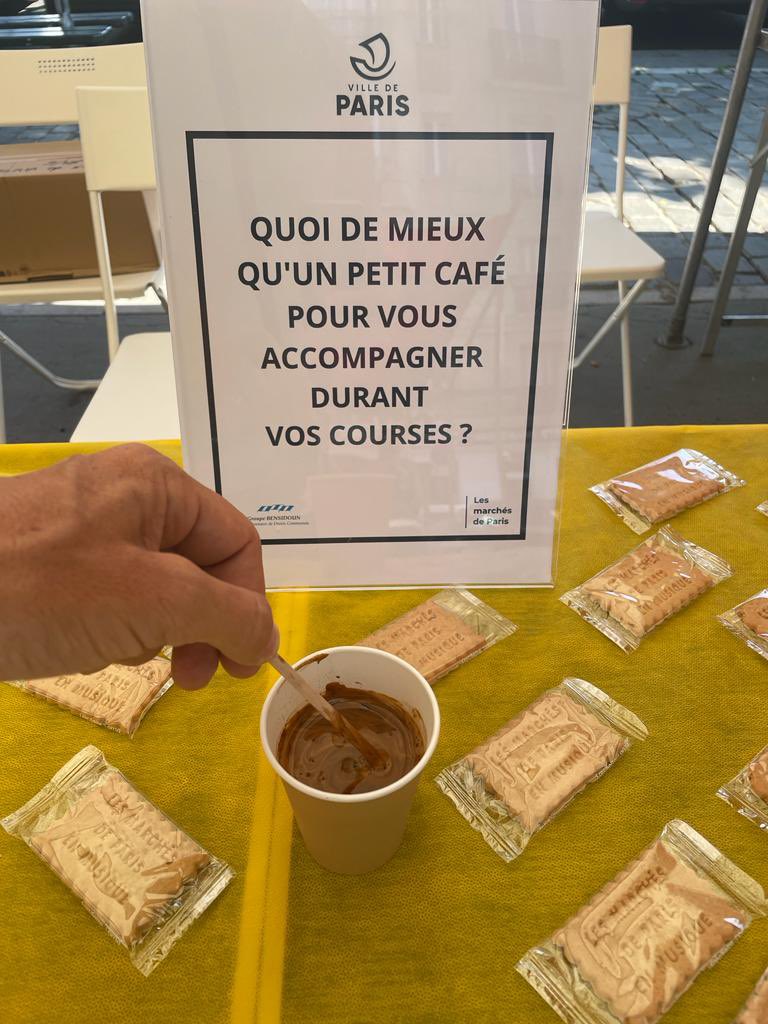 ParisMarches's tweet photo. PARIS XII
Bonjour à tous, 
Bienvenue sur le Marché de la Porte Dorée pour une distribution de café et de gâteaux secs Mairie de PARIS des marchés en musique
#march��s  #groupebensidoun   #villedeparis #semaco #paris  #visiteparis #commerçants #portedoree 
https://t.co/zzXvPYrEIM https://t.co/v2YOZlEIeP