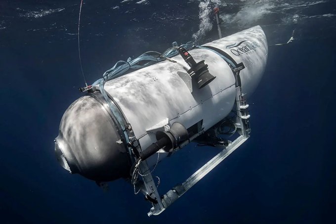 Alax1111's tweet photo. 🚨 Breaking News All five people onboard on #Submersible are all very sadly died, #OceanGate confirms. Here is the link to the news:https://t.co/6G1sObrkYM

#Submersible #Titanic #titan #OceanGate #TitanicRescue #ShahzadaDawood #submarinemissing #implosion #imploded https://t.co/gtcdyBVZmF