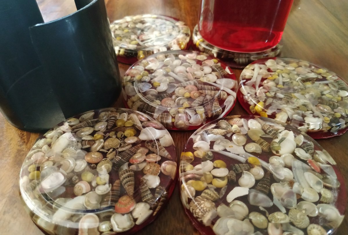 shellwala's tweet photo. These trendy coasters give a rich feel to your dining table and have an out of the box appeal. Tiny shells are enclosed between the  coaster and the finished top 

https://t.co/AlpY2drp9u

#homedecor #weekend #happy #shoppingonline    #shop #interiordesign #india #gifts #love https://t.co/diDeAtWfUF