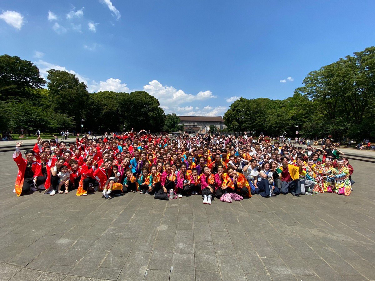 asaka_yuwakai's tweet photo. 今日も参加チームさん達とパシャり📸

東京農業大学YOSAKOIソーラン部　大黒天さん
朝霞鳴子一族め組さん
七福よさこい連祝禧さん
��里大学よさこいチーム　北里三陸湧昇竜さん
若欅さん
黎舞-Live-さん

お疲れ様でした！
撮影のご協力、心��ら感謝します✨ https://t.co/AyoSqrNSKA