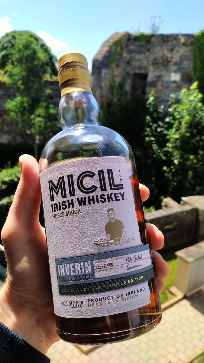 Time for a dram ! #Galway's @micildistillery exclusive single cask #whiskey for @GaravansBar: a peated blend finished in a 64 liters Palo Cortado cask. Lovely !