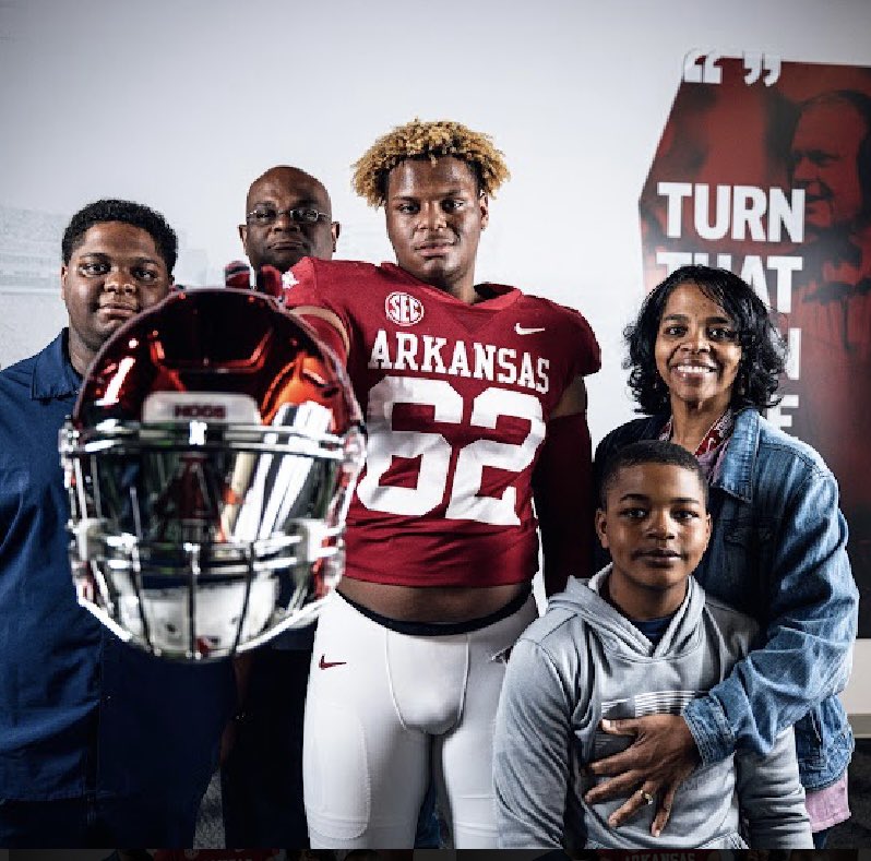 Dion said he only need to go on ONE official visit. This weekend to University of Arkansas would have been it. 
#WPS 
@RazorbackFB 
@CoachSamPittman 
@CoachDekeAdams 
@ArRecruitingGuy
@DannyWest247 
@SeanW_Rivals
@OwlBuzz