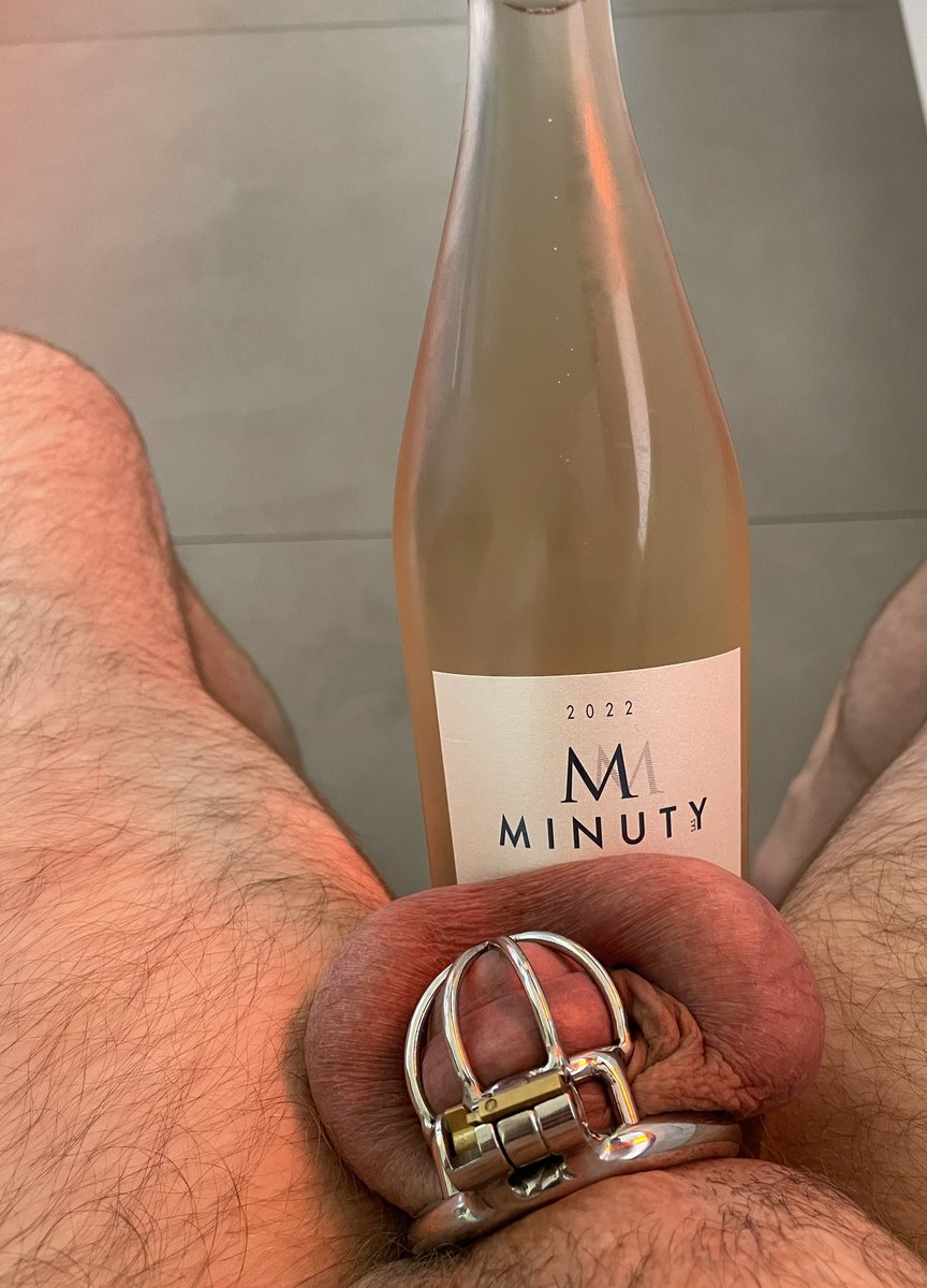 Ça fais du bien de rafraîchir ses petites couilles 😏