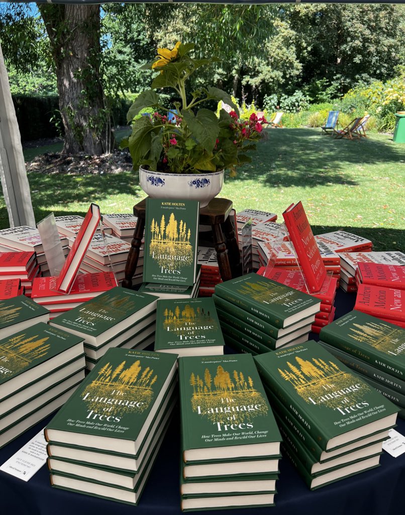 katieholten's tweet image. What a joy to celebrate THE LANGUAGE OF TREES @wealdenlitfest with the wonderful @WanderingGaia and @schillerrrrr. A beautiful weekend in the oak woods with long light-dappled days, conversations, books, and trees. 💚