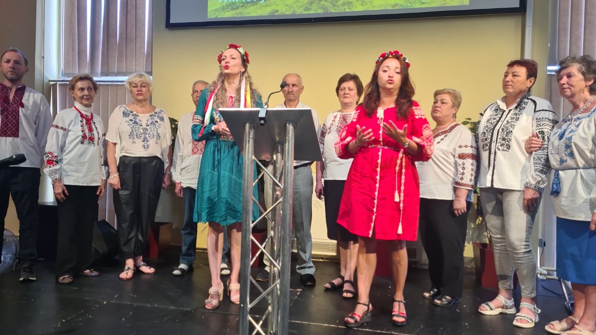 stephpc86's tweet photo. It was a privilege to preach as part of our series on the Psalms today, looking at 124 in particular, linking it to @salvationarmyuk's engagement with #refugeesunday. Our Ukrainian friends also sang beautifully and enriched our worship. https://t.co/LXPfUdqupx