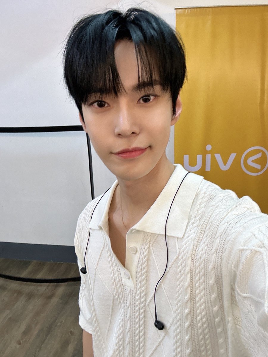 Doyoung selca for today