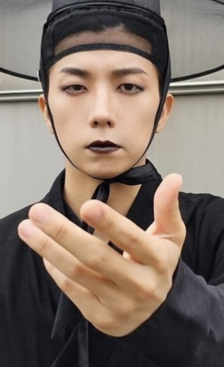 woo_Love_0430's tweet photo. 手フェチにはたまらない😍💙

#2PM우영 #장우영 
#ウヨン #WOOYOUNG https://t.co/JJyZCVZkDO