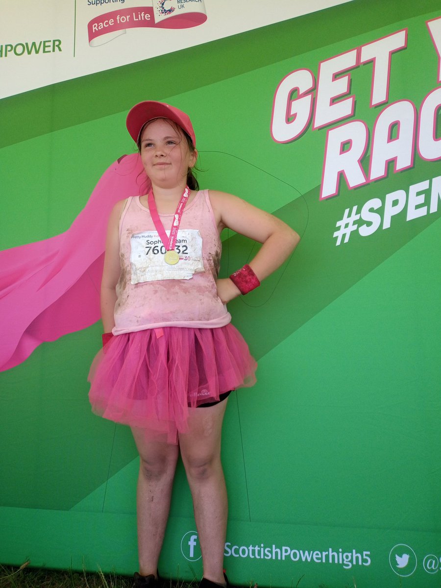 nutcracker8095's tweet image. #raceforlife23 my Sophie doing her first ever muddy run ❤️ @raceforlife @southriseschool @NationalVPC