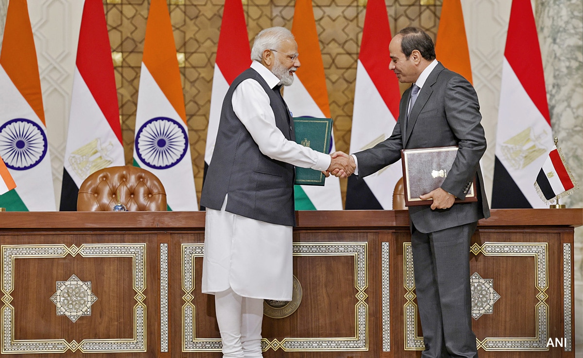 ndtvfeed's tweet photo. India, Egypt Sign Deal To Elevate Relations To "Strategic Partnership" https://t.co/G7adBgg9q7 https://t.co/91JSWPursw