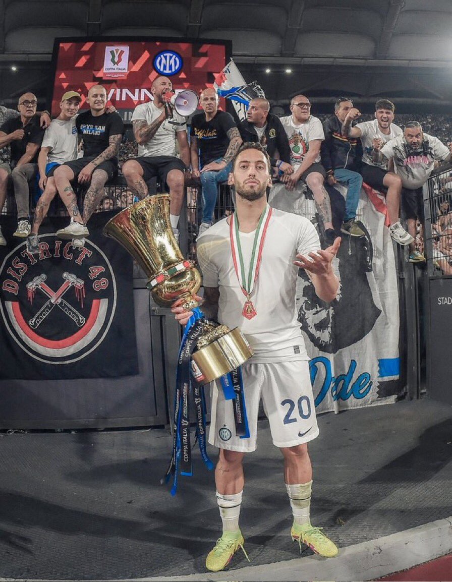 ⭐️⭐️🖤💙 #Bastoni🫶 tweet media