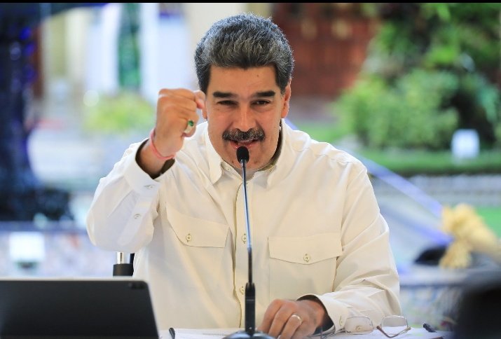 🇻🇪 Desde esta humilde trinchera mi respeto y admiración a todos esos valientes hombres y mujeres de la GNB CENTINELAS DE LA PATRIA 🇻🇪 
<a href="/vladimirpadrino/">Vladimir Padrino L.</a> <a href="/CeballosIchaso1/">@FuerzaDinamica Remigio Ceballos Ichaso</a>
@GNB_Pueblo <a href="/GNB_Sucre/">GNB Sucre 😷👍</a>

#VenezuelaConPutin