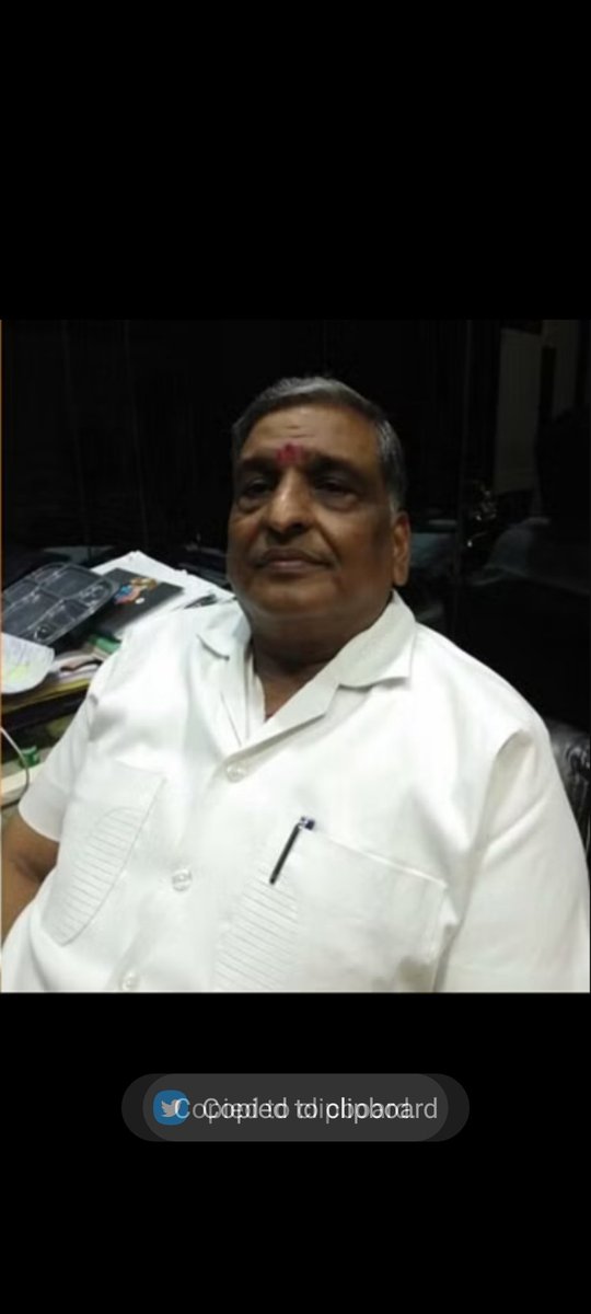 Asalam007786's tweet image. मध्य प्रदेश बीजेपी नेताओ की इस्तीफो की झाड़ 

मध्य प्रदेश: शिवपुरी से भाजपा जिला उपाध्यक्ष राकेश गुप्ता ने छोड़ी  पार्टी

सिंधिया समर्थक बताए जाते हैं राकेश, 26 जून को कांग्रेस में शामिल होने का फैसला लिया  

वही नरेंद्र सिंह तोमर का इस्तीफा सोशल मिडिया पर वायरल?

#RakeshGupta