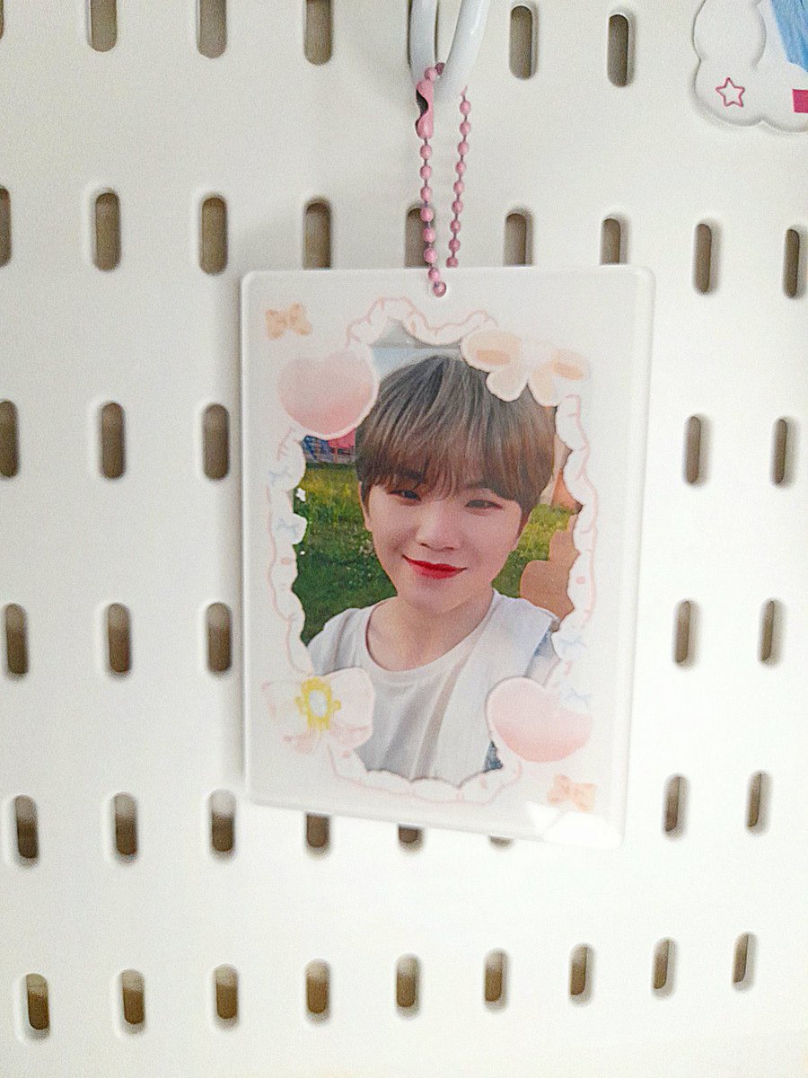 wonbillionGOs's tweet photo. [MY GO🇲🇾 | HELP RT]

✨ @voboarts's svt date 2-sided acrylic pc holder ✨

🔚 July 2nd, 8PM
💵 RM30*
*2nd payment is required for intl + local sf
⚠️ ETA: August

DM to order! 🛒 
#pasarseventeen https://t.co/wlSPDKMGmc