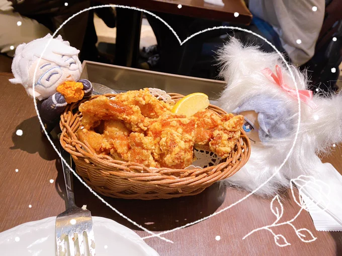 アフターはいつものねぎし行ってから唐揚げ食べに行ったアズちゃんの唐揚げとどっちがおっきいかな〜〜!?