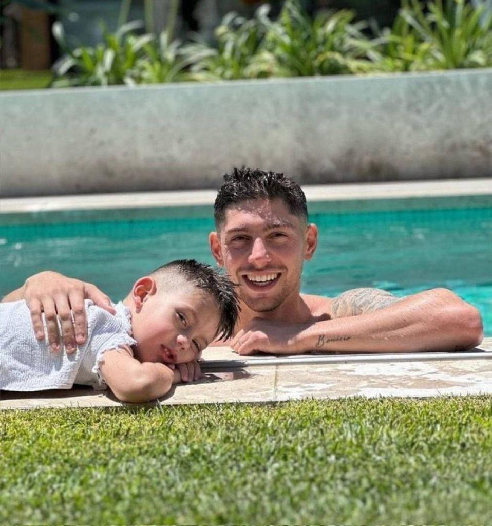 Valverde and his son 😍🧔👶