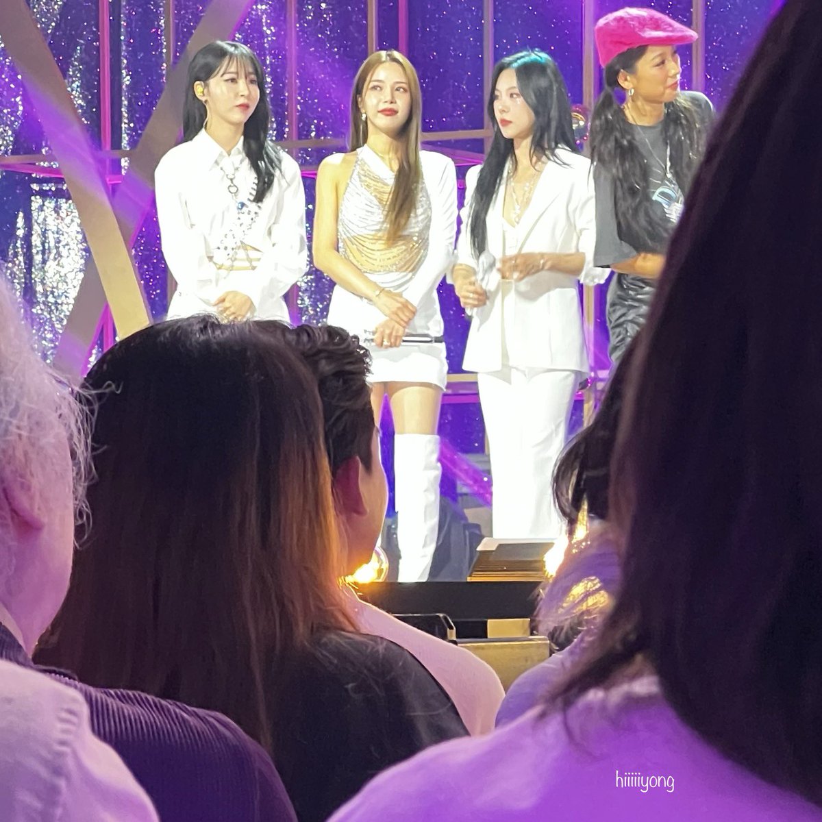 lunaestreIIad0s's tweet photo. Lrt) MAMAMOO at Dancing Queens On The Road concert in Pyeongchang 🥲🥲🥲 https://t.co/RsNVb4m5C6