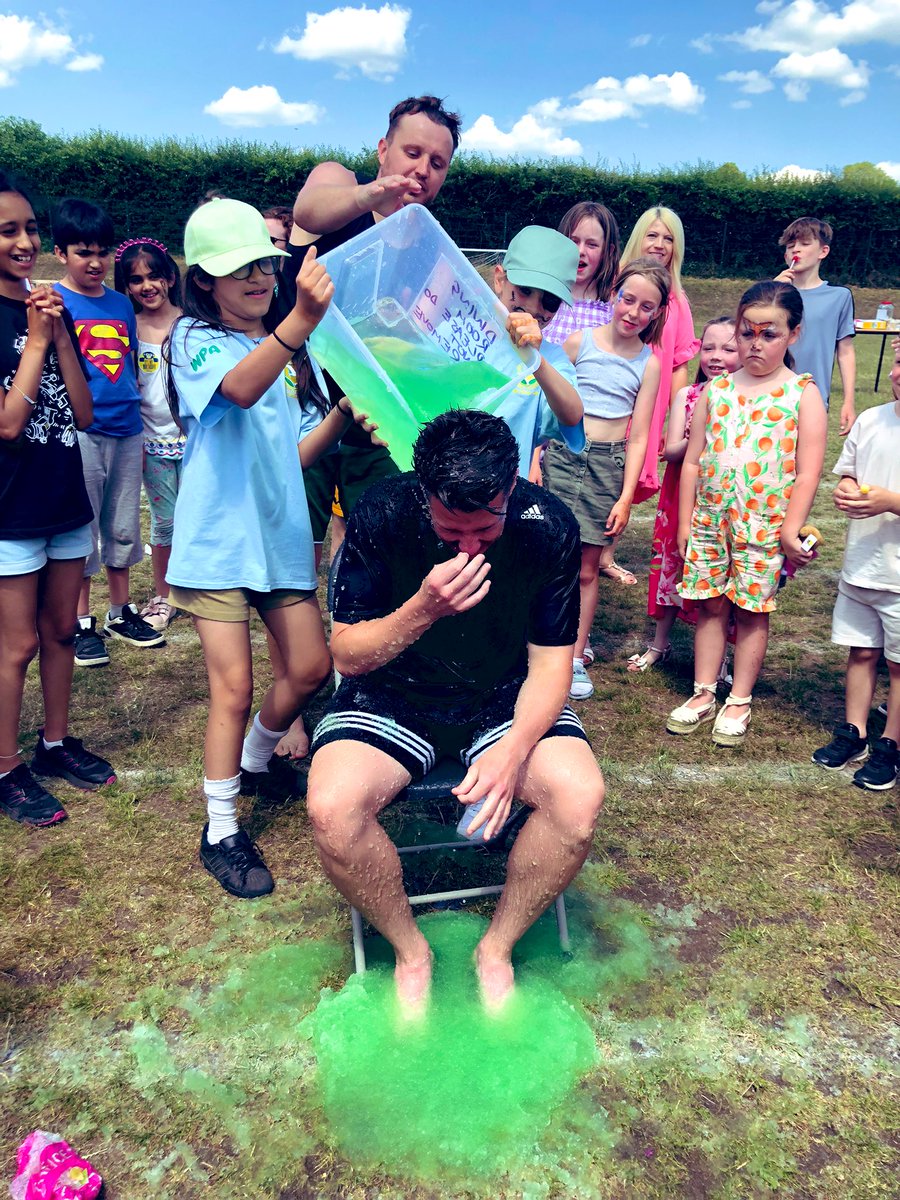 For anyone who missed it- Mr S being SLIMED!!! 💚✅ #mrslime