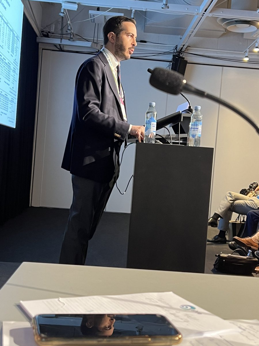 Ycheong1's tweet photo. Is follicular flushing still alive? #ESHRE2023 @lainas_george @EshreReprEndo do we flush or not?  Another great debate! https://t.co/uSPWy3Fxcr