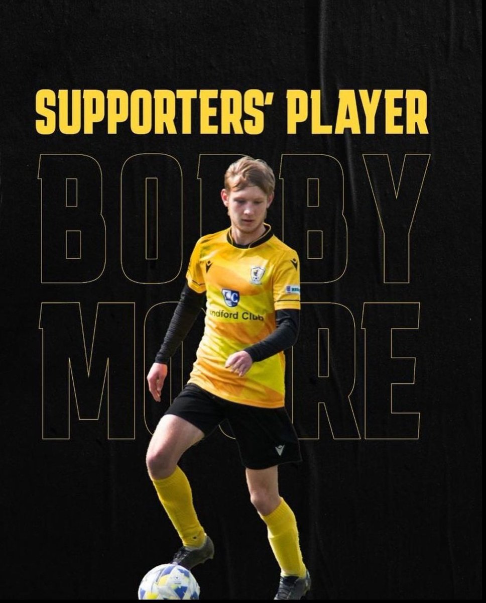 BobbyMo67449741's tweet photo. Thanks @HeadleyFc and the supporter's for the award this season 🏆 https://t.co/ayr8xsS4j6