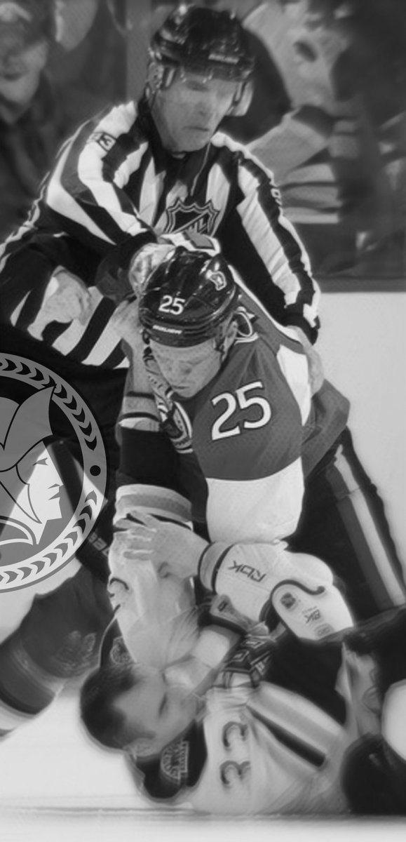 Matty_In_Perth's tweet photo. #25 did it best. Chris #Neil #Neiler #Sens https://t.co/ezWyZ7PWuf