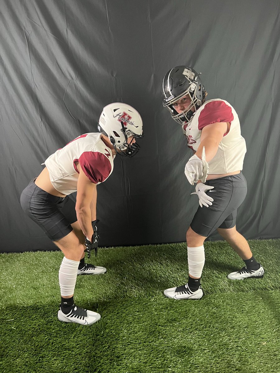 landon_vaughn15's tweet photo. 9 more days till we start the championship run‼️@HolmesccFB @JacksonParker52 https://t.co/DlqhvMPP4W
