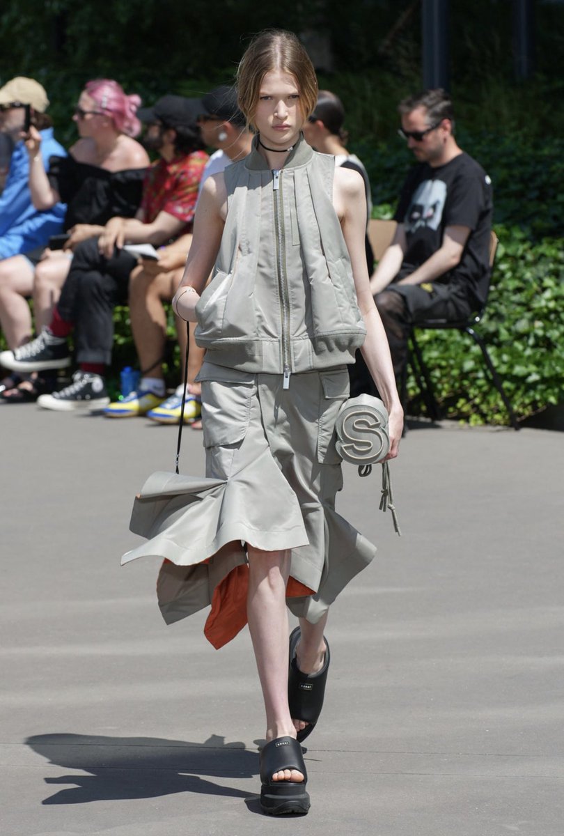 gigiwritesss's tweet photo. Sacai silhouettes ss24 https://t.co/CPuz1GLMbw