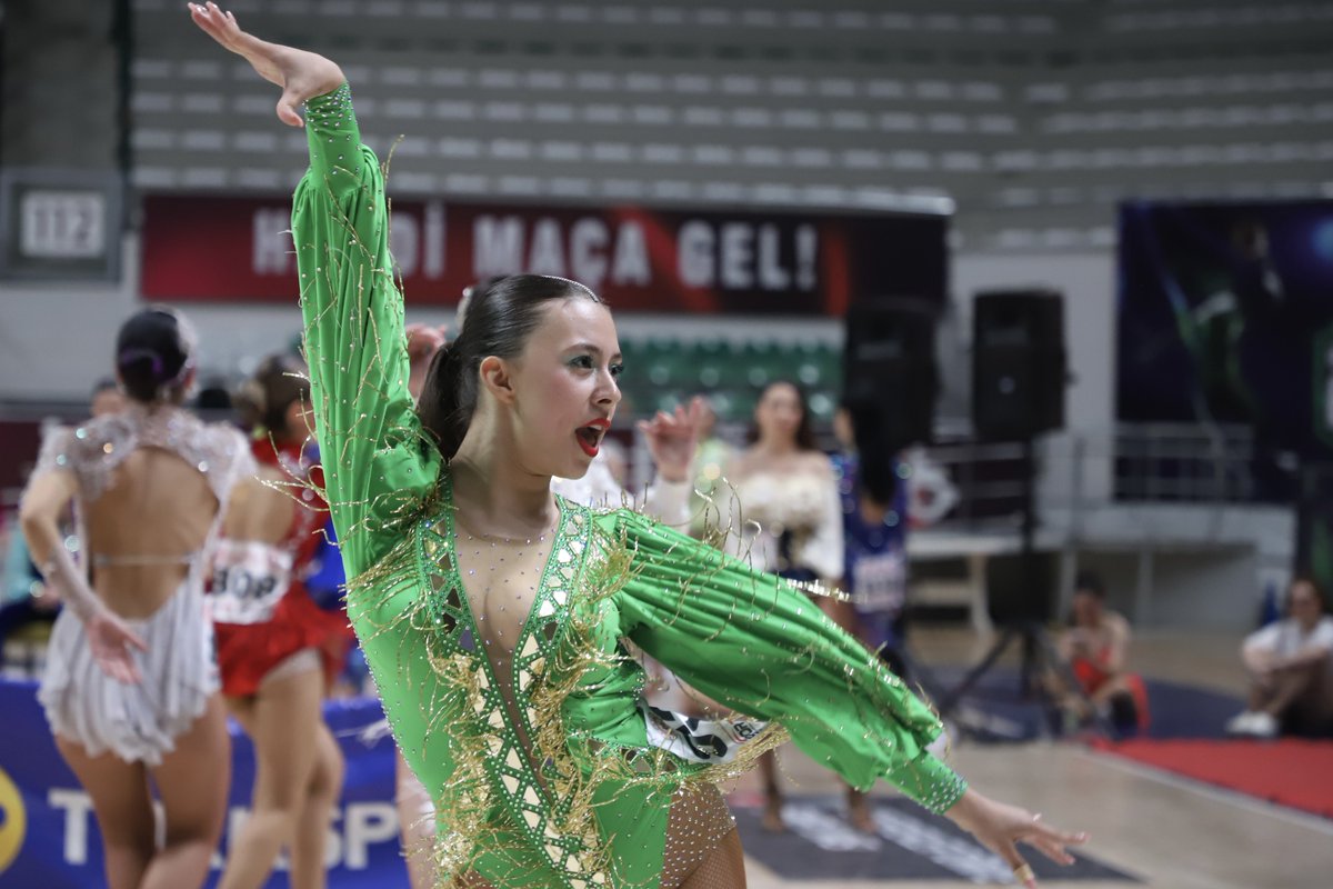 GSB_Bursa's tweet photo. Sportif Salsa Türkiye Şampiyonasında madalyalar sahiplerini buldu.

Türkiye Dans Sporları Federasyonu iş birliğiyle Bursa’da düzenlenen Sportif Salsa Türkiye Şampiyonasında derece elde eden sporcularımıza madalyalarını takdim ettik. https://t.co/vhe2eY0mtj