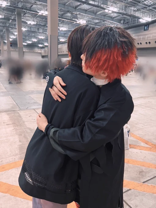 イベントお疲れ様でした ツキさんとイベントグルグル回った後、まおさんと合流しアイス食べてお写真撮ってHAPPYになりました ありがとう、お2人───