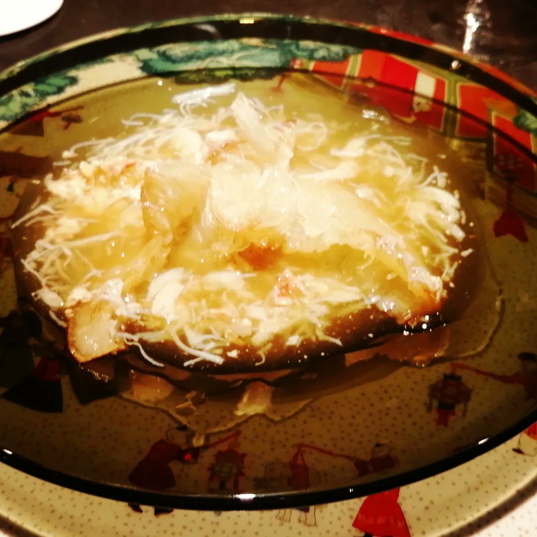 moee06631388's tweet photo. 子豚丸焼き食べた🐷
��京ダックよりこっちのほうが好き🐷❤️ https://t.co/JT8zapg5RU