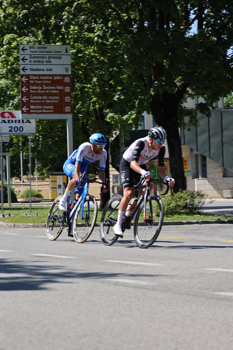 Current leaders @tamaupogi and @lukamezgec at Road Cycling 🇸🇮 National Championship in @RadolcaSlovenia  @kolesarskazveza #ifeelsLOVEnia #sloveniaoutdoor