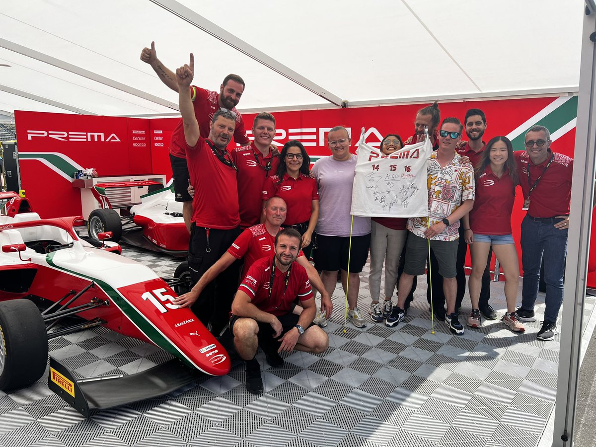 FormulaRomana's tweet photo. didnt win the clog unfortunately, but had it signed by the entire team. they’re the sweetest! #ForzaPrema https://t.co/FayXRpTCa6