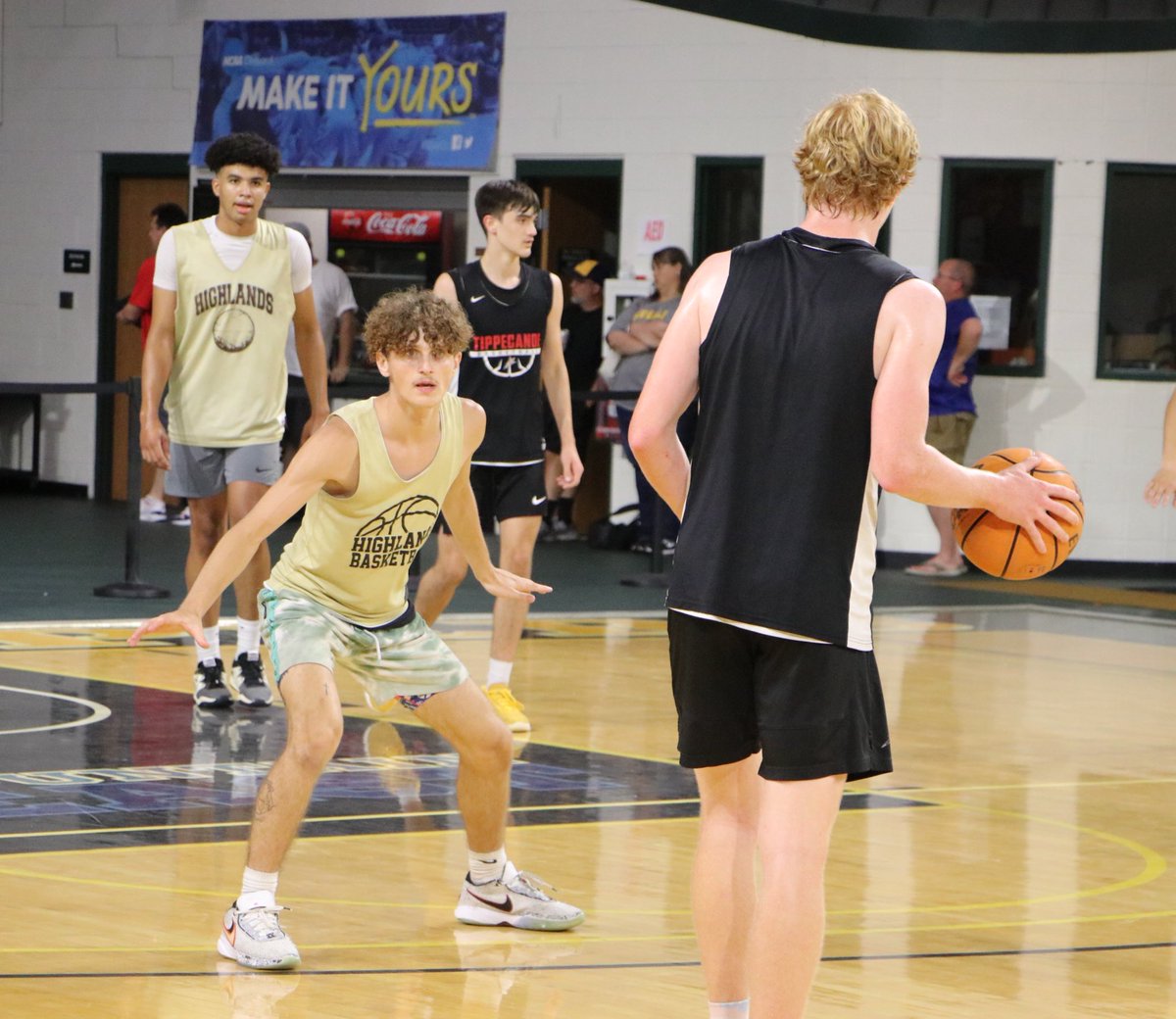 3 college/university camps in the last 3 weeks, now a visit to Chatham University Monday, busy busy, excited things are happening, stay tuned
<a href="/Coach_Dot_/">Corey Dotchin</a> <a href="/a03albert/">Aiden K. Albert</a> <a href="/HighlandsHoops/">HighlandsHoops</a> <a href="/HighlandsAthl/">Highlands_Athletics</a> <a href="/Ruppert_Scott13/">Scott Ruppert</a> <a href="/cavemanbb/">Caveman Basketball</a> <a href="/pa_hoop/">PA Hoops Recruits</a> <a href="/PrepHoopsPA/">Prep Hoops Pennsylvania</a> <a href="/PA_TodaySports/">PA Today</a> <a href="/wpialsportsnews/">The Content King Sports Media</a>