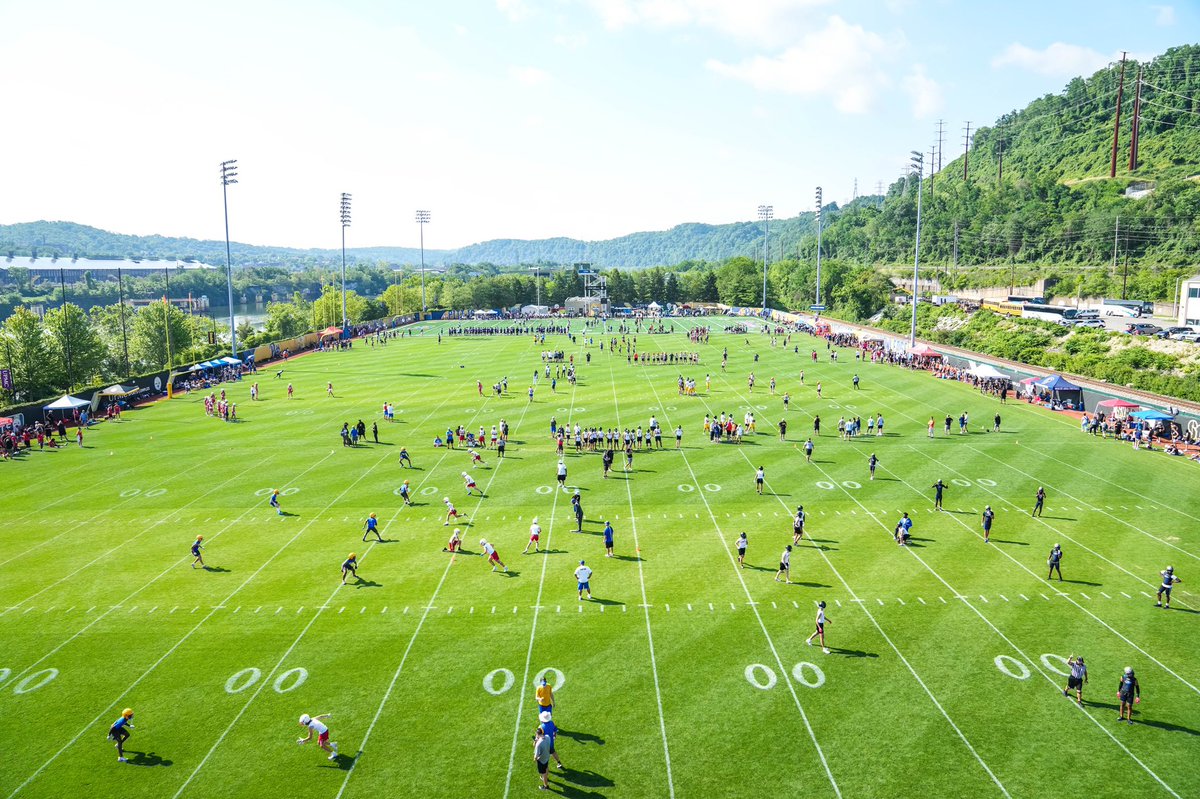 One of the best days of summer: The Pitt Passing Camp❗️☀️🟦🟨

Great day to get some work in 💪🏽
#H2P #GoDeep