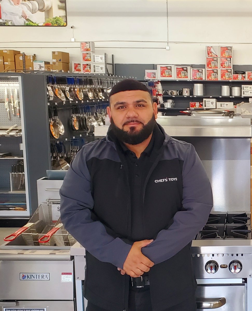 Jose Duran, Sacramento Store Manager - 13 years 🎉
Jose has over 18 years of foodservice experience &amp; over 20 years of management experience. Jose loves working with his team. Thank you, Jose! We look forward to many more years.

#chefstoysfam