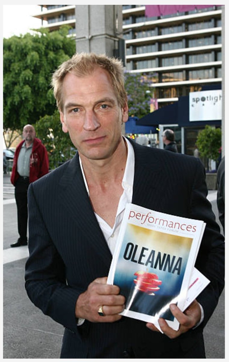 Thanks fans for sending me the messages.  My brain can’t function now. And I don’t know how to react.#juliansands