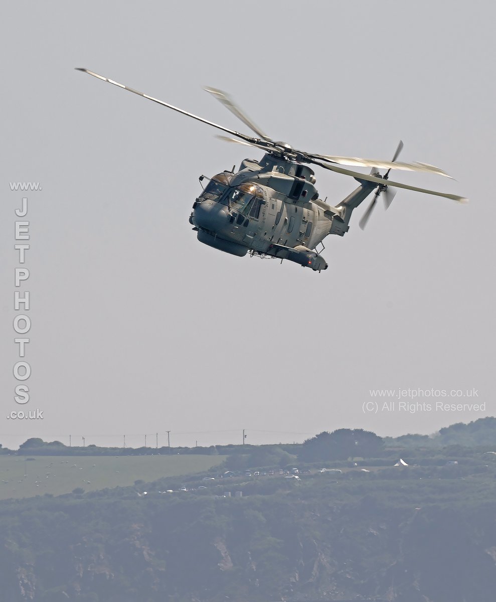 BZ @RNASCuldrose excellent flying display in support of @ArmedForcesDay National Event in Falmouth( more images to follow) @RoyalNavy @NavyNews #ArmedForcesDay2023 #FlyNavy