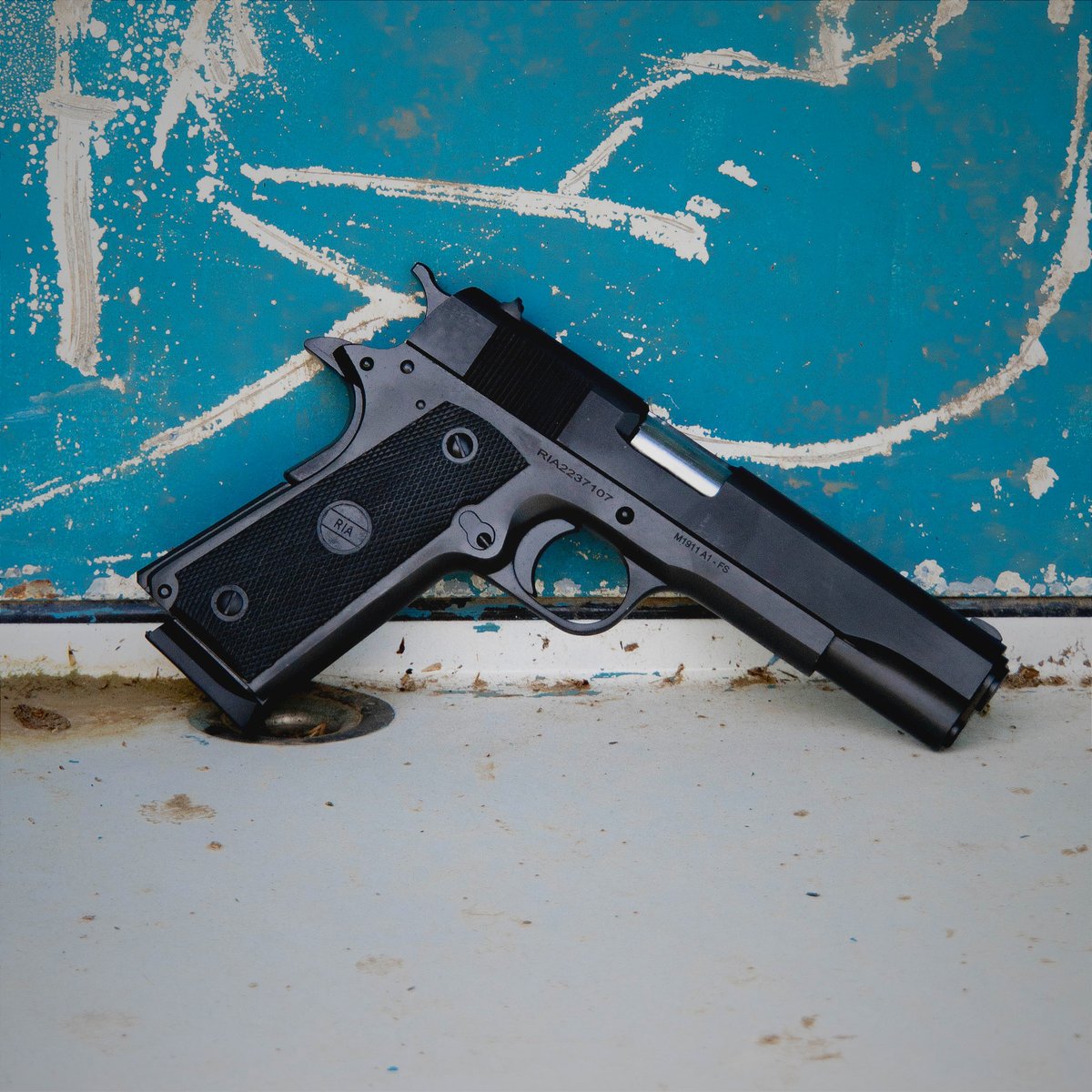 There's a reason they call it the GI Standard.

It's simple, reliable, durable and perfect just the way it is 🔥

#giseries #gi #gistandard #firearm #rockislandarmory #armscor #1911fans #guns