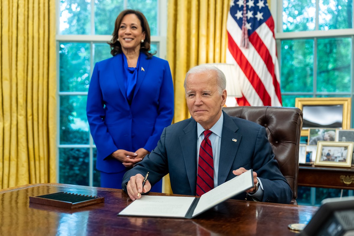 The White House On Twitter Another Successful Week Spent 
