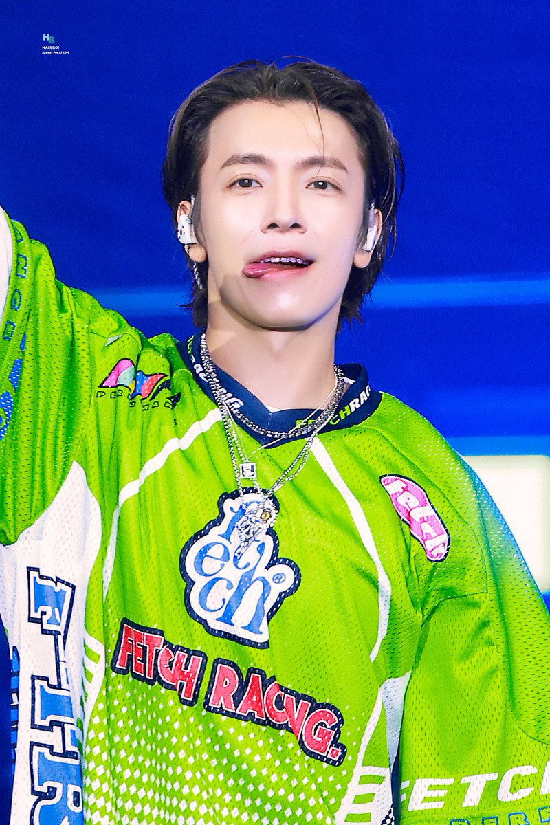haebro19861015's tweet photo. 𝟐𝟑𝟎𝟔𝟐𝟓

오는도 촣아용ㅠ❤️
#DElivery
#슈퍼주니어DnE #SuperJuniorDnE
#슈퍼주니어    #동해
#superjunior #donghae #ドンへ
@SJ_DnE_official 

#DElight_Party https://t.co/0oh1Z5Nm9y