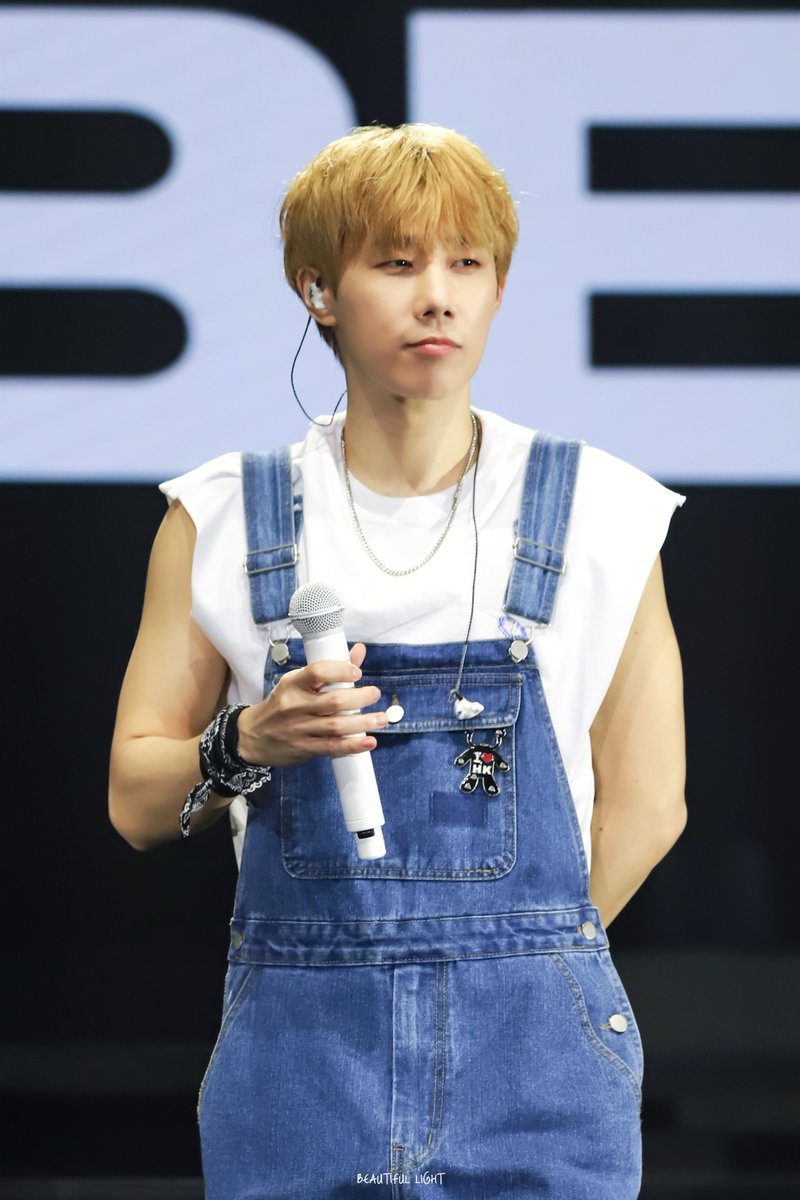 Alicia100609's tweet photo. 230620 성규 

Really excited to see how cute you will be in the next comeback❤️

#인피니트 #김성규 
#INFINITE #KIMSUNGKYU 
#金聖圭 #LVII #LIKE_YOUR_VIBES_HONGKONG https://t.co/HEAqPm3iOM