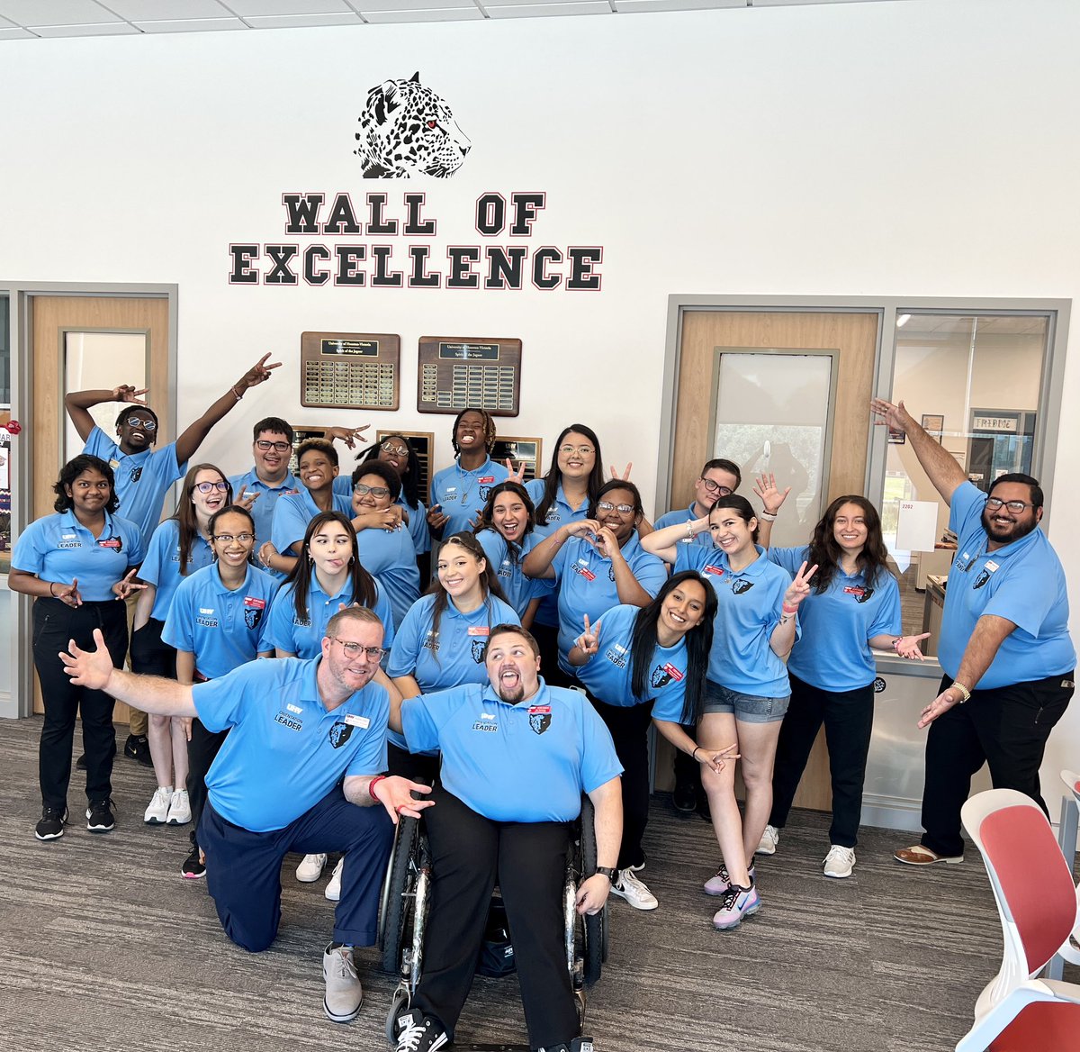 UHVorientation's tweet photo. 𝙍𝙊𝘼𝙍 𝙁𝙞𝙧𝙨𝙩-𝙔𝙚𝙖𝙧 𝙊𝙧𝙞𝙚𝙣𝙩𝙖𝙩𝙞𝙤𝙣 1️⃣

Our first overnight orientation session of the summer was a big success! We had so much fun welcoming new first-year students to campus this weekend. #UHV #UHVJagFam #JAXNATION 🐾 https://t.co/OlL9gey6Rg