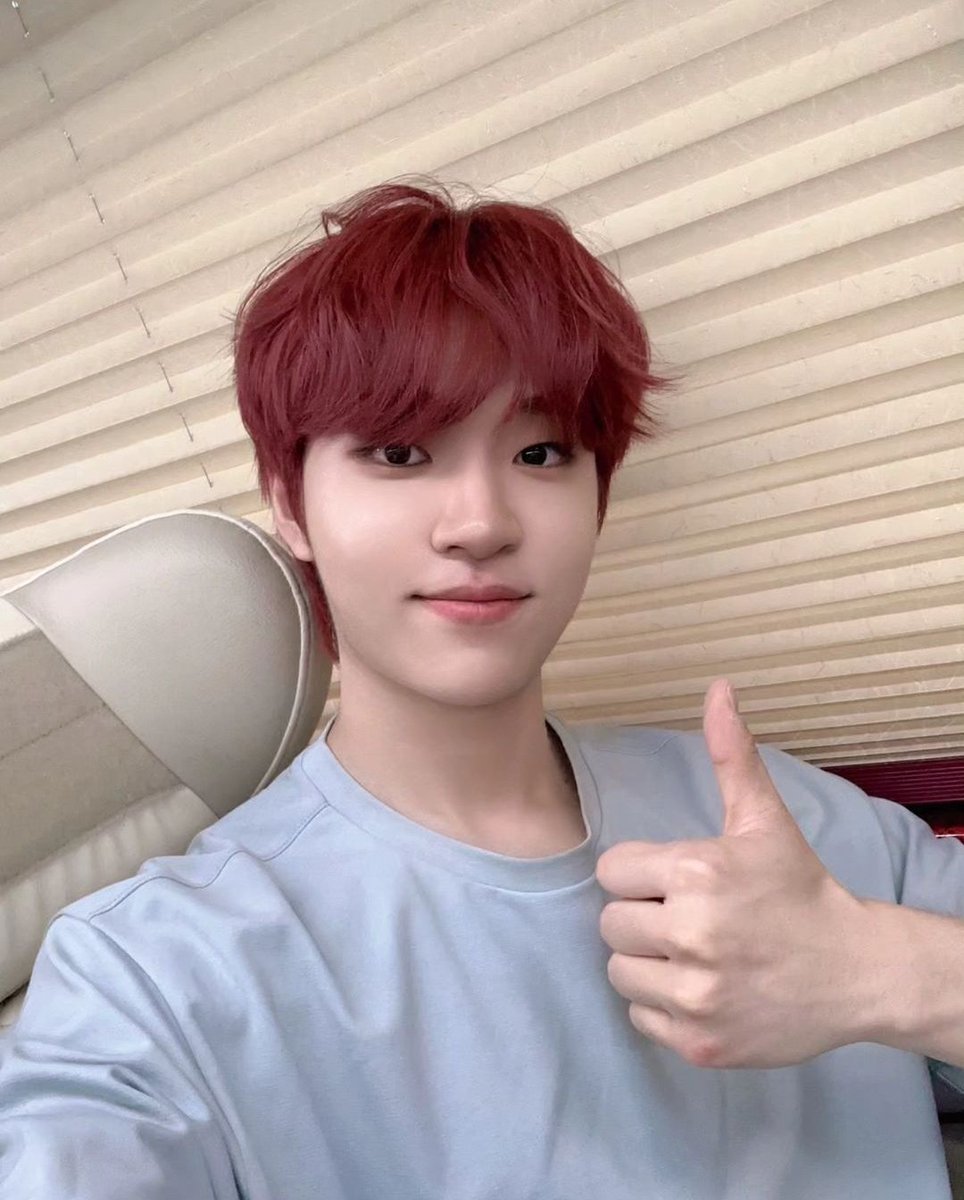 CatchTheYoungFR's tweet photo. [mise à jour instagram]
#CATCH_THE_YOUNG
Woah le bus tremble~!
Au revoir Busan ❤
Revoyons nous au prochain concert 👋 https://t.co/UgesKbGTTg
