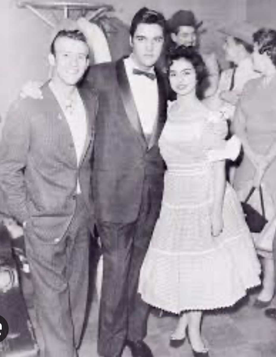 Rizzo/saw Elvis x 19 on Twitter "Good morning, E fam! Have a