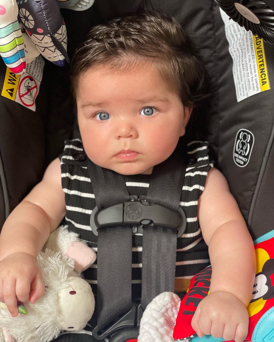 KelcT2's tweet photo. Pretty sure my wife birthed the most beautiful child on the planet💙 https://t.co/gHiP4Q3743